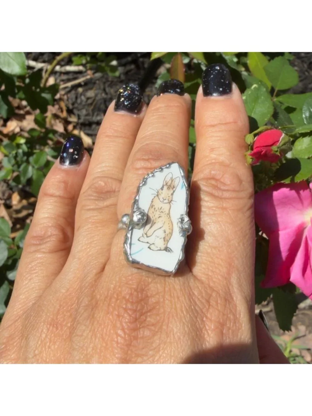 Hand Crafted Peter Rabbit Wedgewood Broken China Ring W/ Silver Spoon Bowl Band - Picture 5 of 15